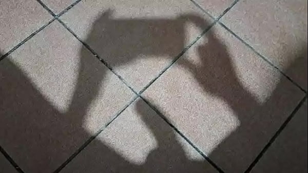 Nonton Muevo La Verg thumbnail