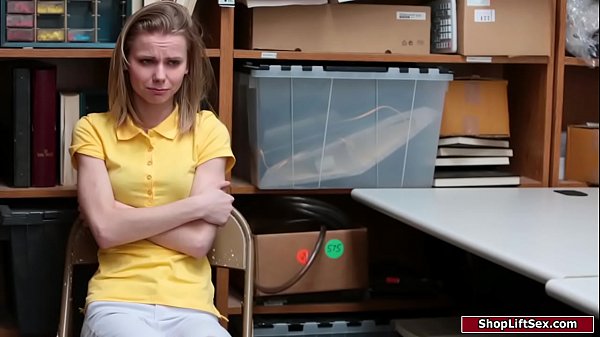 Play MP4 - Petite thief fucked by head officer