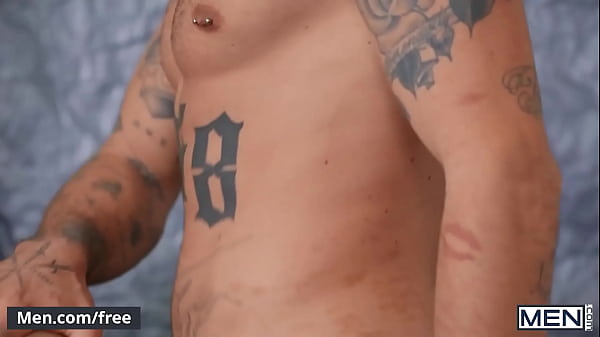 (Michael Delray) Helps Straight Guy (Chris Damned)_Get It Off Behind His Wife's_Back - Men