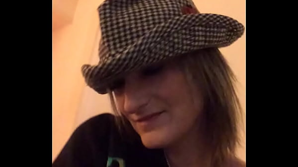 Nonton Trim.e115bfa5-37b3-498a-880c-c58657efa44b.mov thumbnail