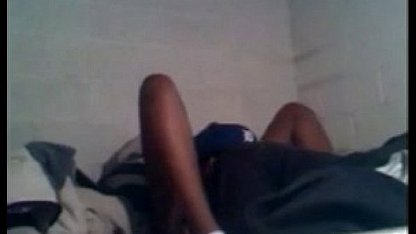 Nonton Magnumthin Eating Pussy thumbnail