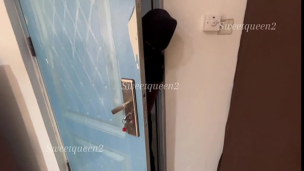 Nonton He Snicks Into Our Room When His Brother Left Me For Work To Fuck Me. thumbnail