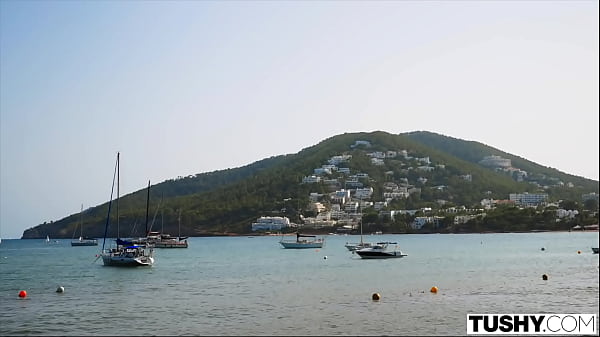 Norah forgot her anniversary, but stumbles into the perfect gift idea. 