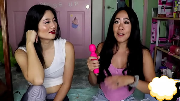 Miss MaeLings 1st reaction to diaper fetish