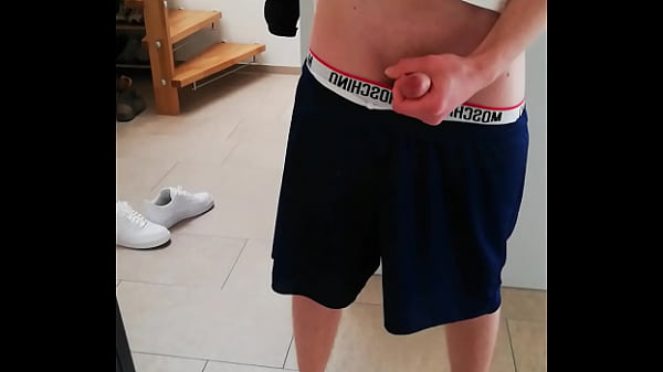 Play MP4 - Big Cumshot