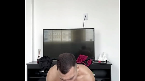 Metendo Sem D&oacute; At&eacute; O Macho Gostoso Gozar. thumbnail