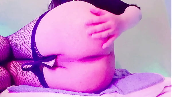 Goth Shemale Masturbates With A Cucumber - Maddy Diamond thumbnail