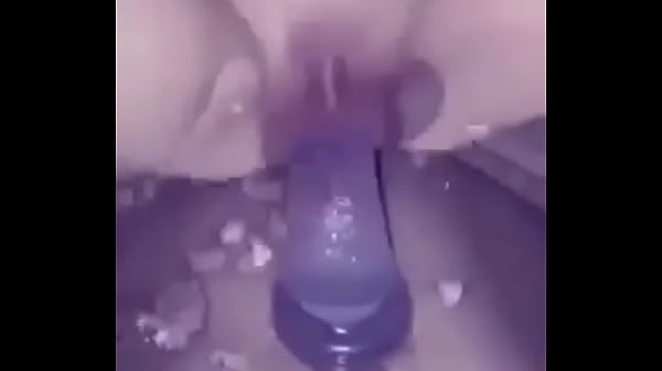 Playing with pussy 