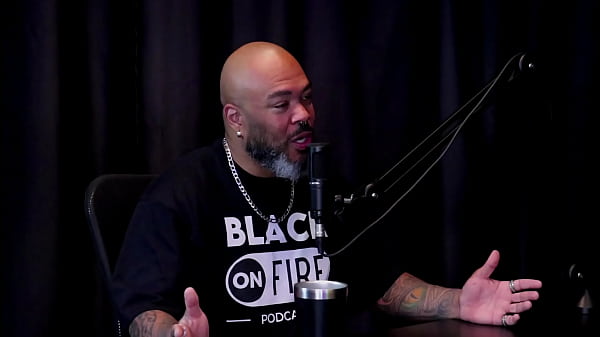 Nonton Gravou Uma Suruba Gay, Entrou No Job Por Causa De Um Amigo Da M&atilde;e, E Divulgava O Trabalho Nas Ruas - Gabriell Rios (watch On: Sheer/red) thumbnail