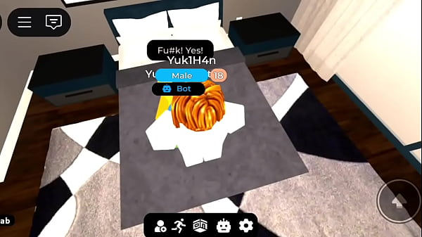 Un tocino vs youtuber yunu de roblox condominio