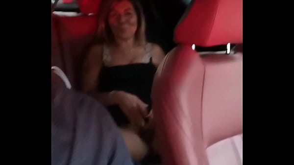 Play MP4 - Teresa  mi provoca in macchina poi a casa ti faccio un pompino