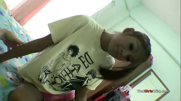 Play MP4 - Thai girl in her room with white boyfriend