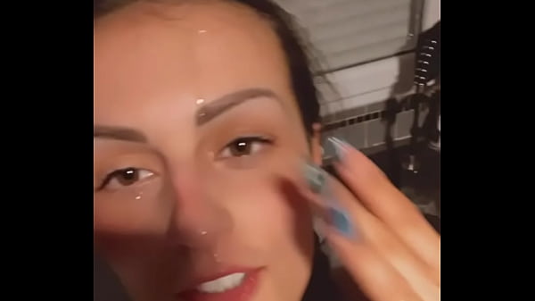 Hum une bonne faciale vid&eacute;o ce soir 