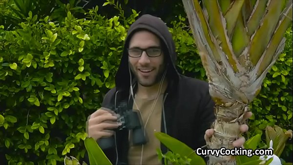 Play MP4 - PAWG bikini teen invites over spying neighbor