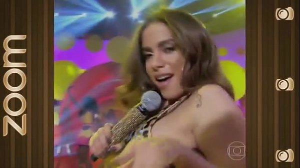 Anitta Super GOSTOSA Provocando ComCalça_Legging_De Oncinha Socadinha No_Rabo