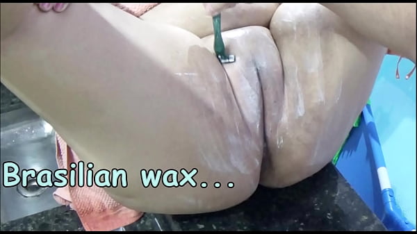 A Maior Vagina Sendo Raspada E Ficando Lisa thumbnail