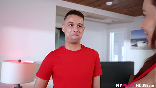 Play MP4 - Natasha Nice Her XMas Mix Up