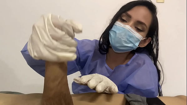 A mi paciente se le puso bien dura no me pude resistir porno en espa&ntilde;ol