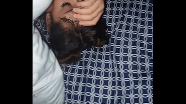 Play MP4 - Fui a un club swinger y me cogio un viejito y mi novio