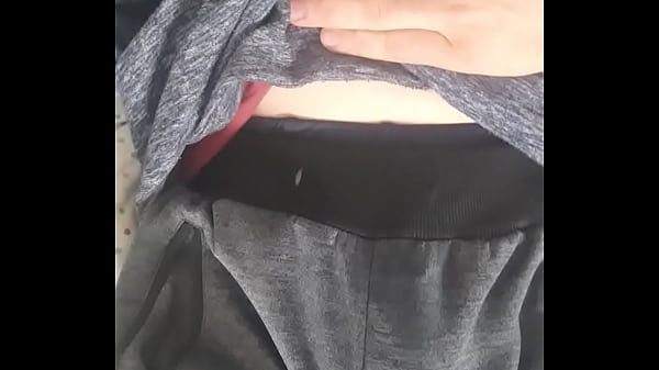 GASTE85 Peeing inbedroom