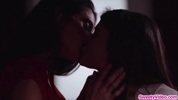 Brunette teen having_sex with stepmom