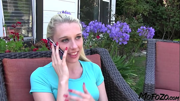 Play MP4 - MOFOZO&period;com - Step Father Enjoys Having Fun With The Step Daughter