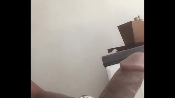 Neg&atilde;o pauzudo 