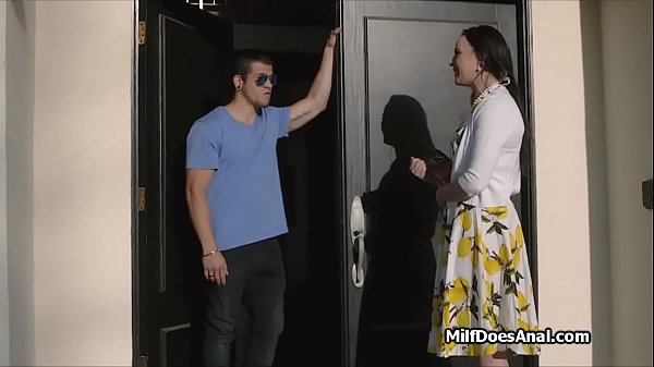 Deep_anal drilling milf next door with bigcock