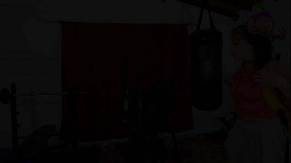 Nonton I Get Naughty In The Gym thumbnail