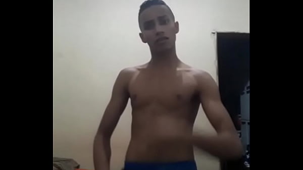 Play MP4 - Novinho Dan&ccedil;ando Cintura