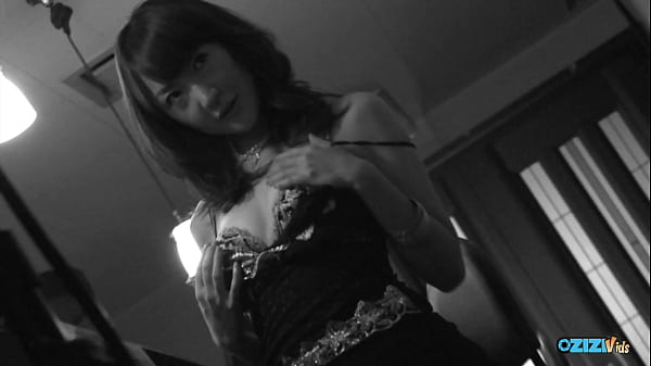 Nonton An Adult Female Vocal While Being With Sexual And In Intercourse thumbnail