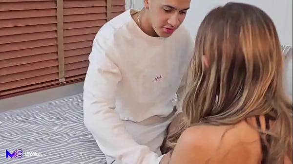 Nonton I Fucked The Moving Guys Since I Didn't Have Money To Pay Them thumbnail