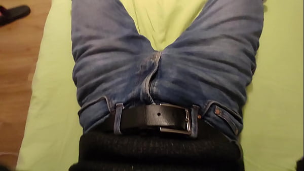 Play MP4 - Wetting Bed