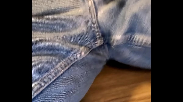 Play MP4 - Wetting Floor