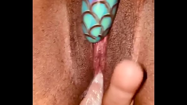 Girlfriend cumson boyfriend s_finger