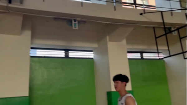 Tommy got climax when HTY shot in basketball court