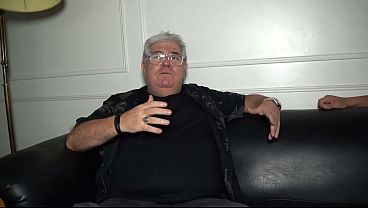 Nonton I Invited My Friend Over To Watch Football And He Ended Up Fucking My Wife In Front Of Me. thumbnail