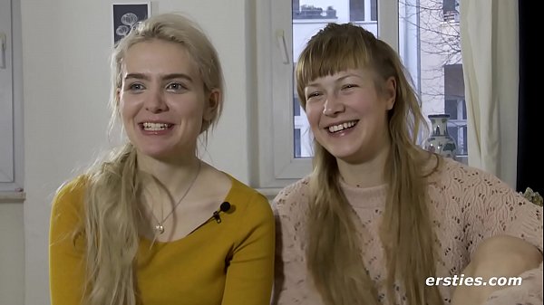 Amateur Lesbians Using Anal and_Pussy Toys