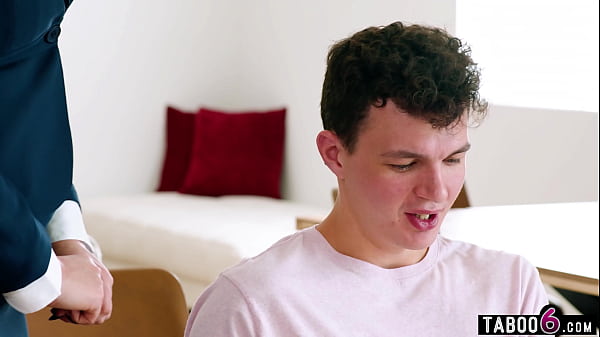 Play MP4 - Flight attendant stepmom Lauren Phillips serves her needy stepson