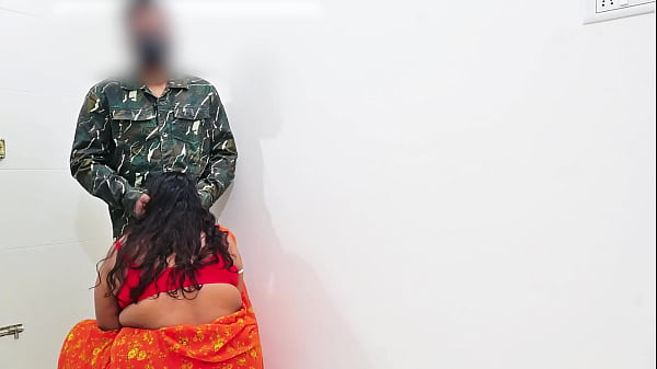 Indian_maid rasiya sucking owners dick