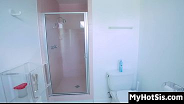 Nonton Emily Willis' Sinful Teasing Takes A Wild Turn - Myhotsis thumbnail