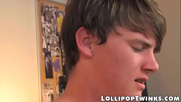 Play MP4 - Twinks Jeremy Sommers and Tori Andrews passionately ass fuck