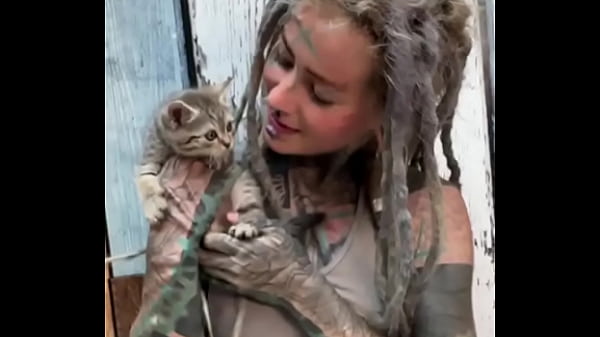 Nonton This Little Kitty Loves My Dreadlocks! ?do Youts Play With Your Hair Too?#kittylove #dreadlockvibes #furryfrie... thumbnail