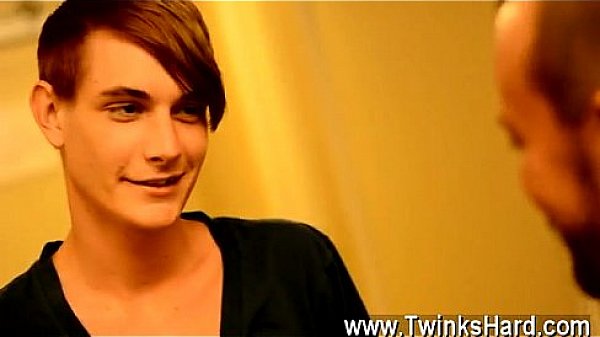 Gay XXX Twink rent boy Preston gets an giant nail when a fresh client 