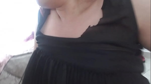 Play MP4 - rica tetona se deja