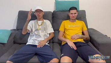 Nonton Eu E O Meu Parceiro Comemos O Viado Que Usa Calcinha E Ainda Saio Leite Na Cara thumbnail