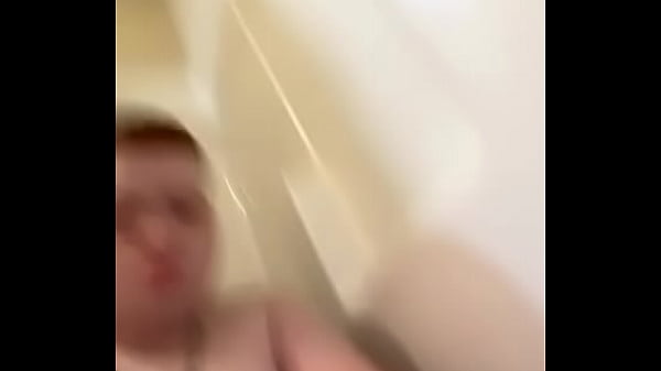 Sissy pee her diaper