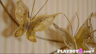 Nonton Sexy Babe Exposed Her Stunning Body After Hot Striptease thumbnail