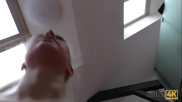 HUNT4K.Blonde stops fighting with BF_because stranger gives money