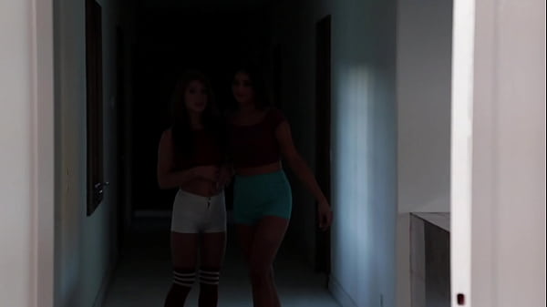 Nonton They Pull Out A Nice Lightweight Purple Dildo And Finish Each Other Off As They Go Deep And Hard! thumbnail